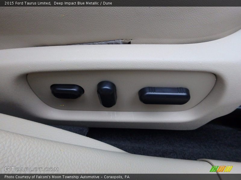 Deep Impact Blue Metallic / Dune 2015 Ford Taurus Limited