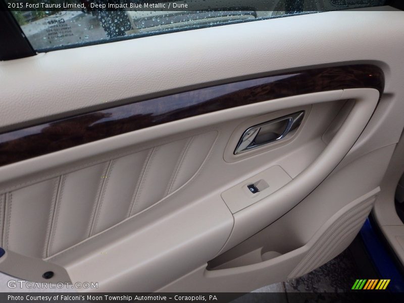 Deep Impact Blue Metallic / Dune 2015 Ford Taurus Limited