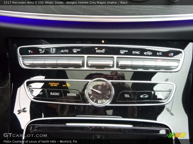 designo Selenite Grey Magno (matte) / Black 2017 Mercedes-Benz E 300 4Matic Sedan