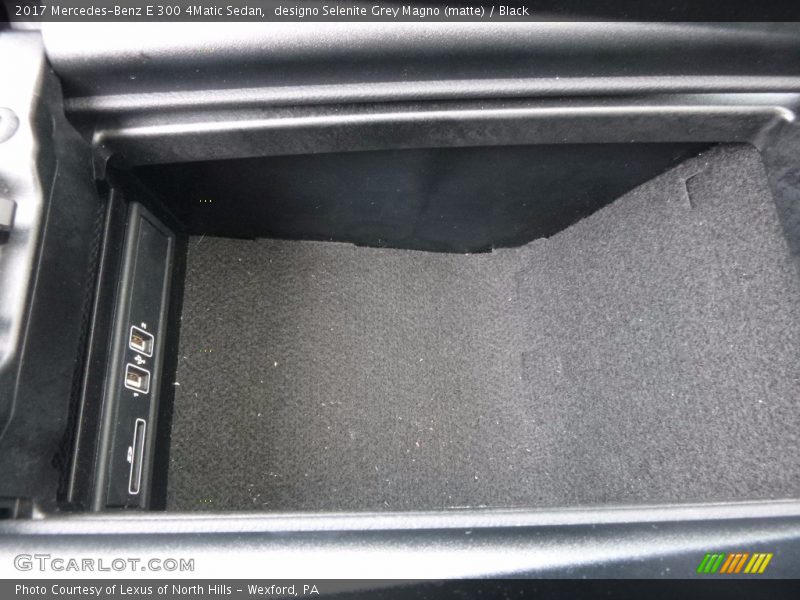 designo Selenite Grey Magno (matte) / Black 2017 Mercedes-Benz E 300 4Matic Sedan