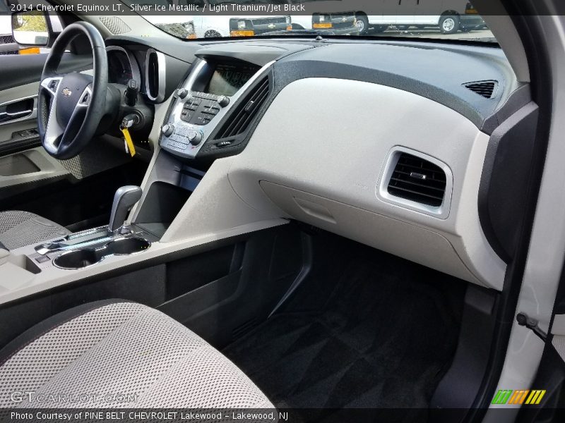 Silver Ice Metallic / Light Titanium/Jet Black 2014 Chevrolet Equinox LT