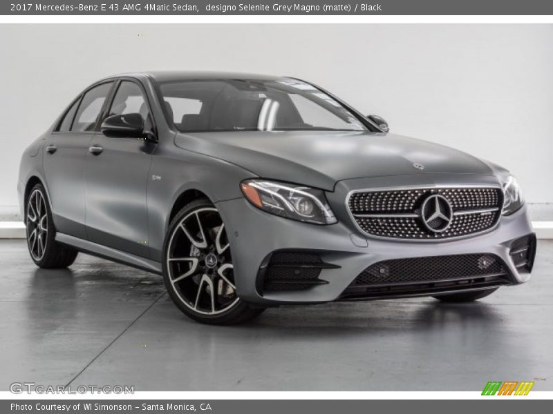 Front 3/4 View of 2017 E 43 AMG 4Matic Sedan