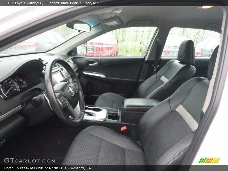 Blizzard White Pearl / Black/Ash 2012 Toyota Camry SE