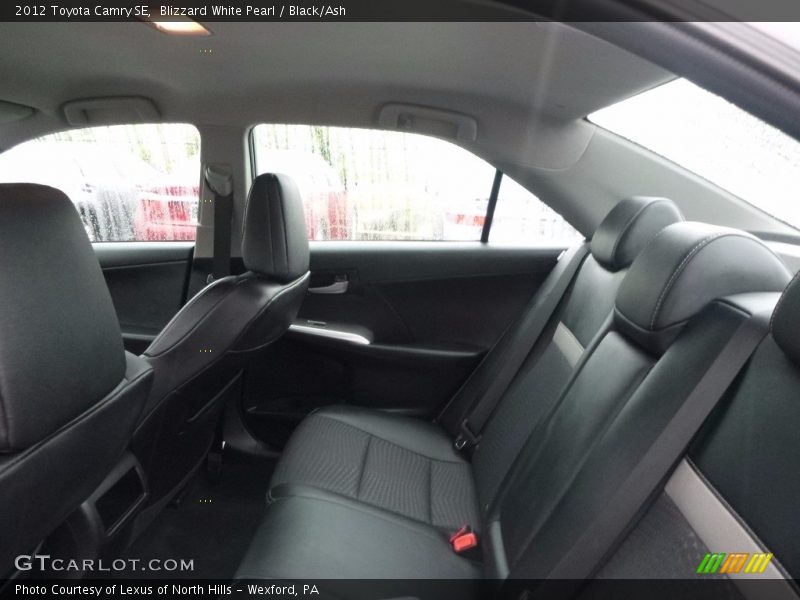 Blizzard White Pearl / Black/Ash 2012 Toyota Camry SE