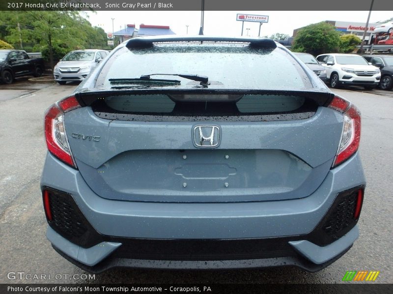 Sonic Gray Pearl / Black 2017 Honda Civic EX Hatchback