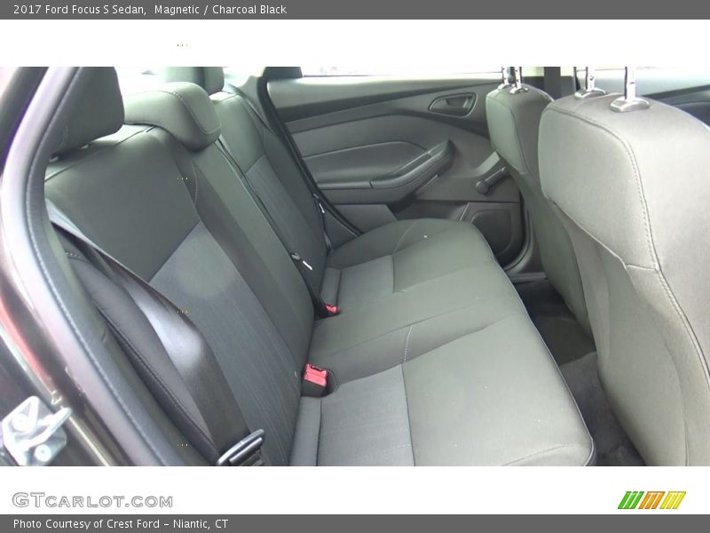 Magnetic / Charcoal Black 2017 Ford Focus S Sedan