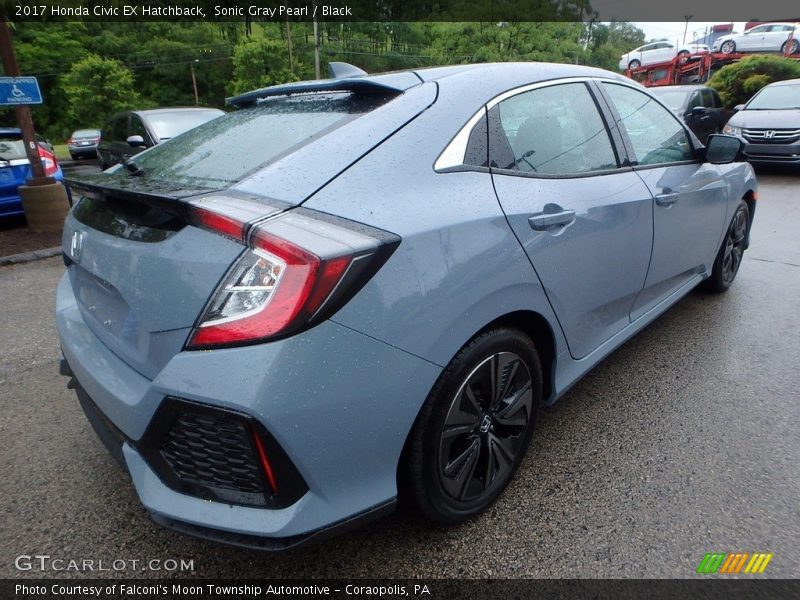 Sonic Gray Pearl / Black 2017 Honda Civic EX Hatchback