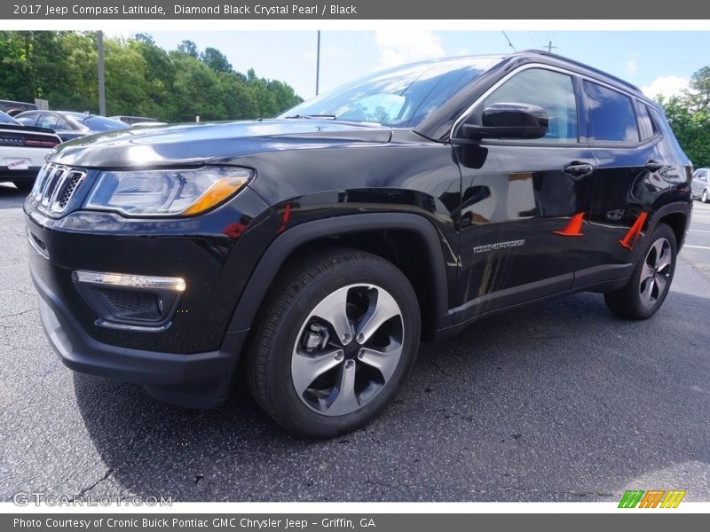 Diamond Black Crystal Pearl / Black 2017 Jeep Compass Latitude