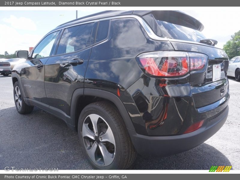 Diamond Black Crystal Pearl / Black 2017 Jeep Compass Latitude