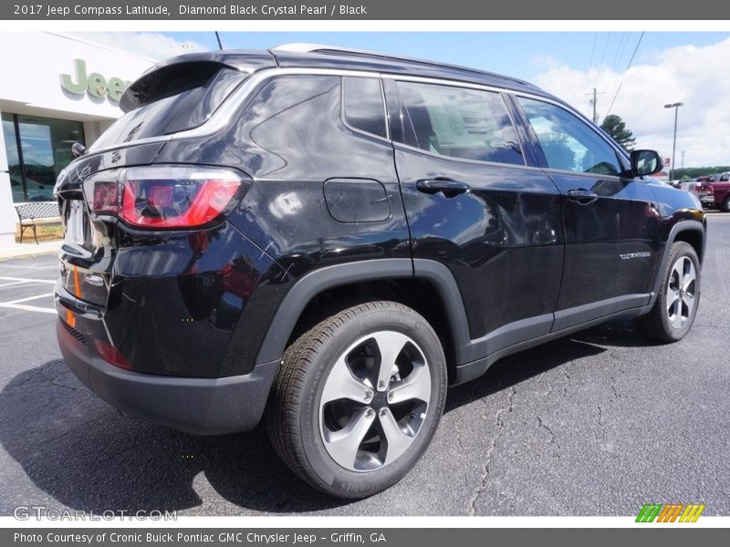 Diamond Black Crystal Pearl / Black 2017 Jeep Compass Latitude