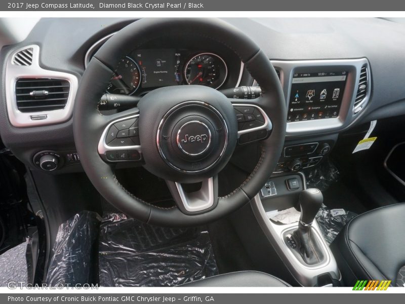Diamond Black Crystal Pearl / Black 2017 Jeep Compass Latitude
