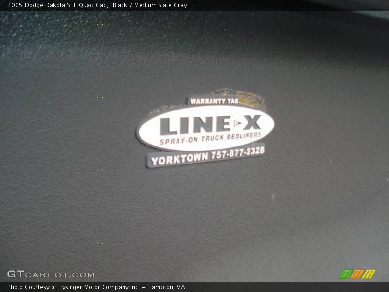 Black / Medium Slate Gray 2005 Dodge Dakota SLT Quad Cab