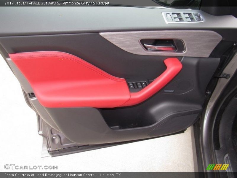 Door Panel of 2017 F-PACE 35t AWD S