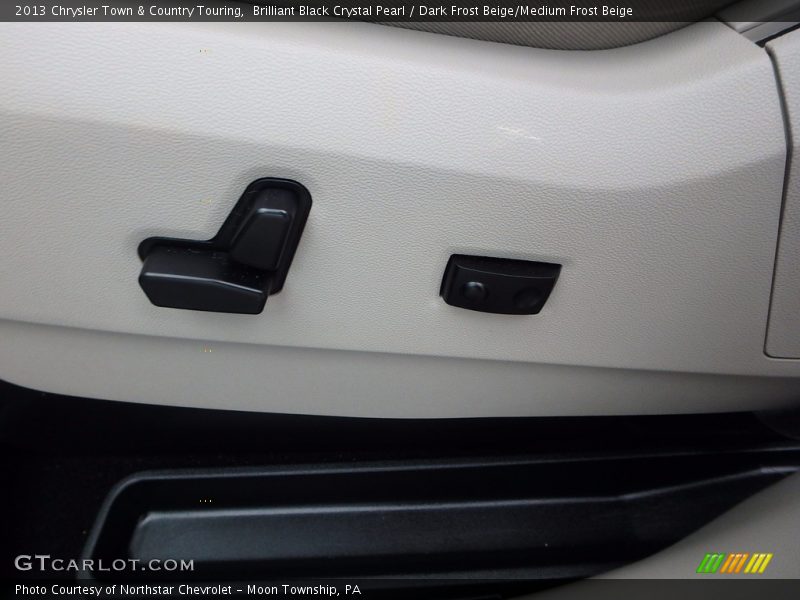 Brilliant Black Crystal Pearl / Dark Frost Beige/Medium Frost Beige 2013 Chrysler Town & Country Touring