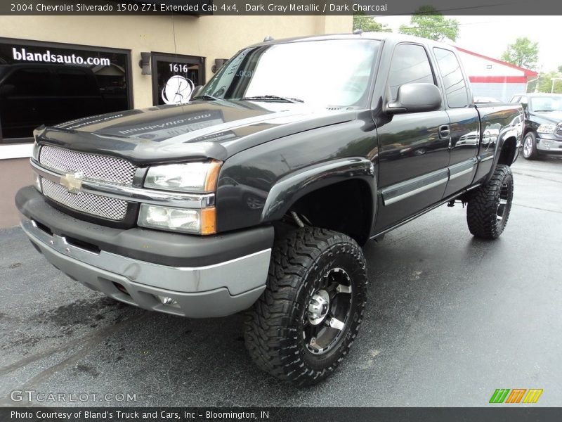 Dark Gray Metallic / Dark Charcoal 2004 Chevrolet Silverado 1500 Z71 Extended Cab 4x4