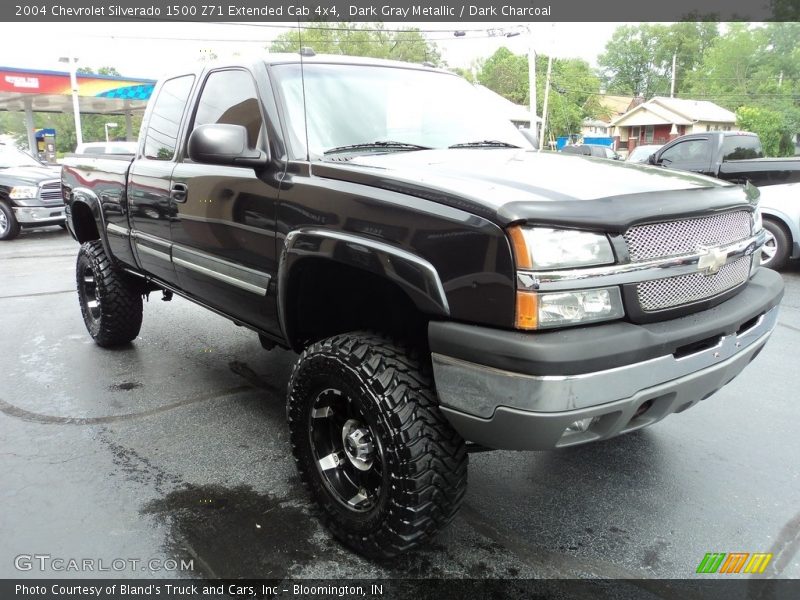 Dark Gray Metallic / Dark Charcoal 2004 Chevrolet Silverado 1500 Z71 Extended Cab 4x4