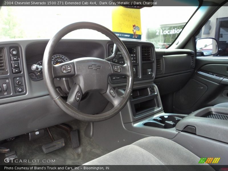 Dark Gray Metallic / Dark Charcoal 2004 Chevrolet Silverado 1500 Z71 Extended Cab 4x4