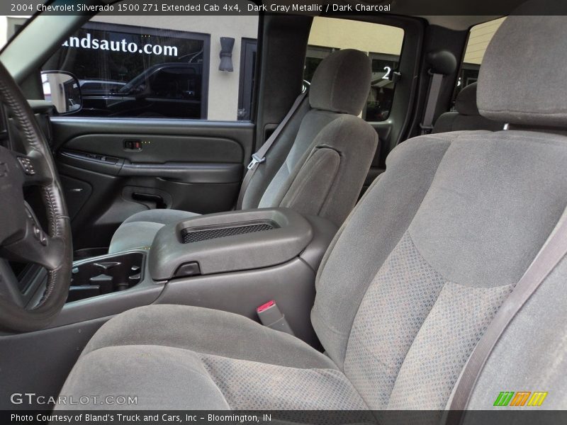 Dark Gray Metallic / Dark Charcoal 2004 Chevrolet Silverado 1500 Z71 Extended Cab 4x4