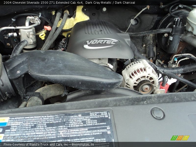 Dark Gray Metallic / Dark Charcoal 2004 Chevrolet Silverado 1500 Z71 Extended Cab 4x4