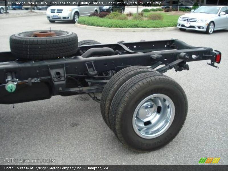 Bright White / Medium Slate Gray 2007 Dodge Ram 3500 ST Regular Cab 4x4 Dually Chassis