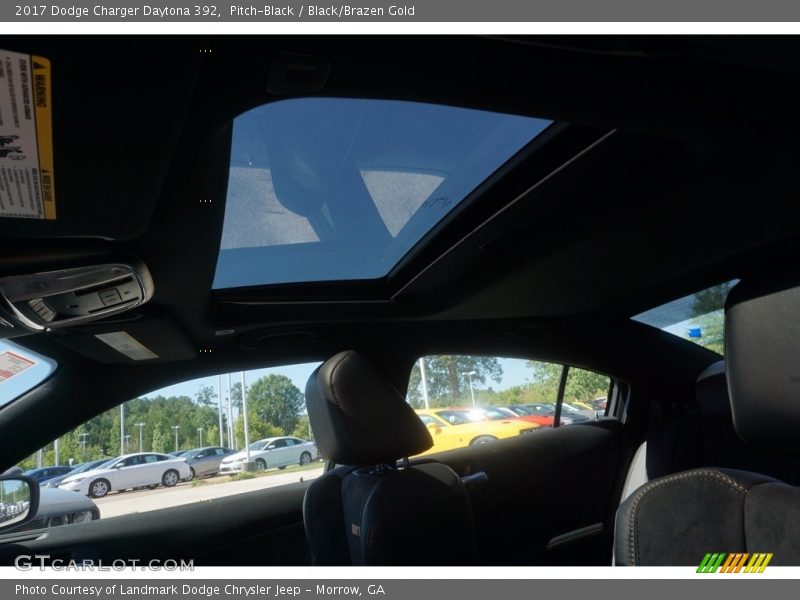 Pitch-Black / Black/Brazen Gold 2017 Dodge Charger Daytona 392