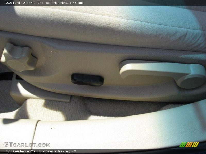Charcoal Beige Metallic / Camel 2006 Ford Fusion SE