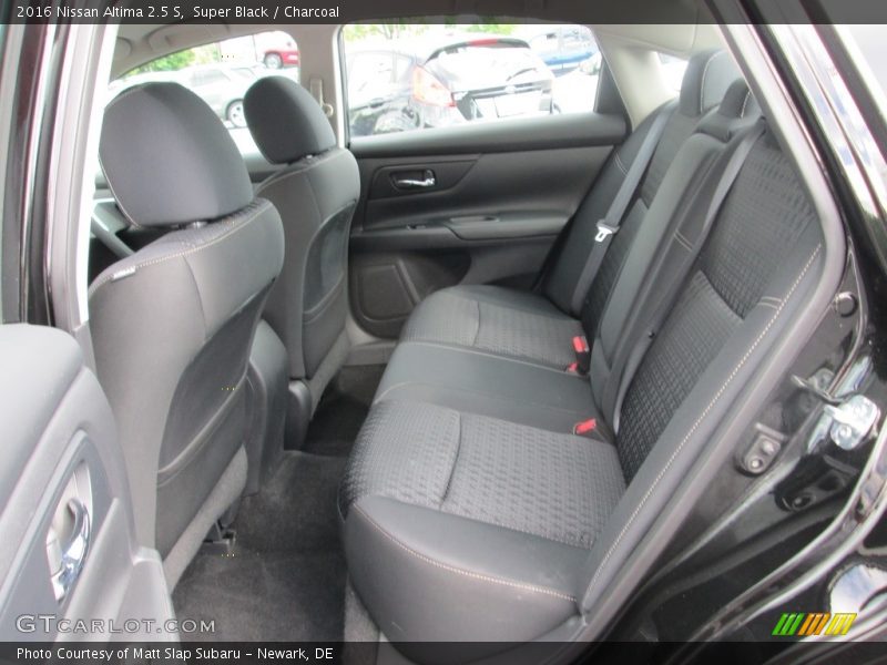 Super Black / Charcoal 2016 Nissan Altima 2.5 S