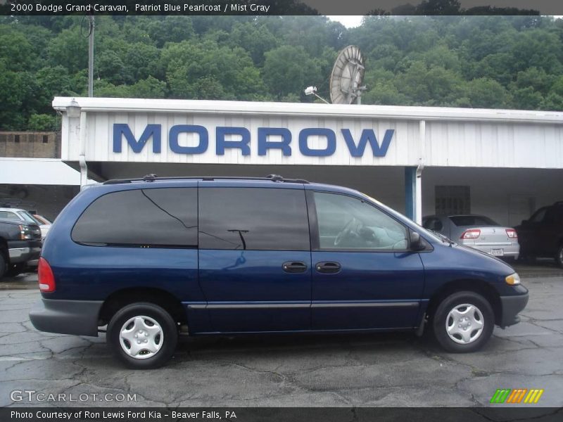 Patriot Blue Pearlcoat / Mist Gray 2000 Dodge Grand Caravan