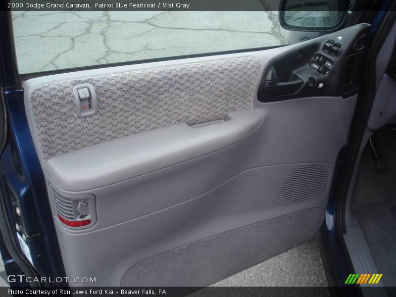 Patriot Blue Pearlcoat / Mist Gray 2000 Dodge Grand Caravan