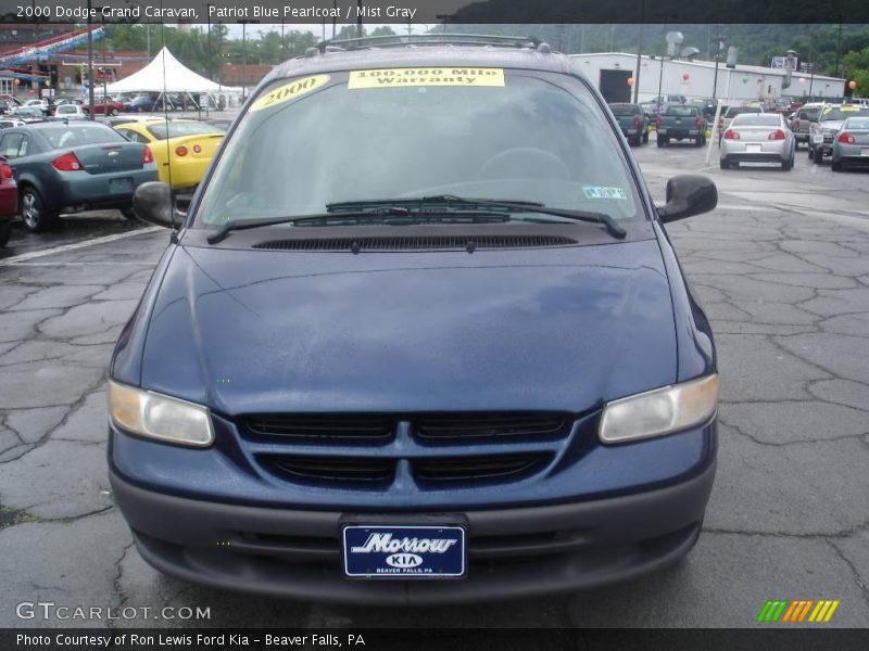 Patriot Blue Pearlcoat / Mist Gray 2000 Dodge Grand Caravan