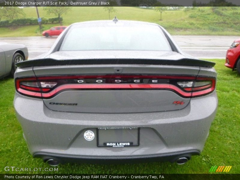 Destroyer Grey / Black 2017 Dodge Charger R/T Scat Pack