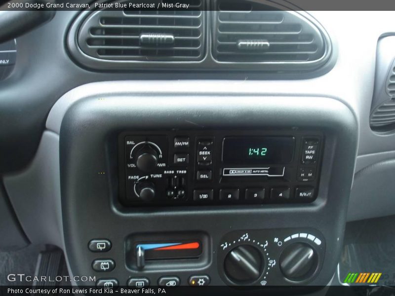 Patriot Blue Pearlcoat / Mist Gray 2000 Dodge Grand Caravan