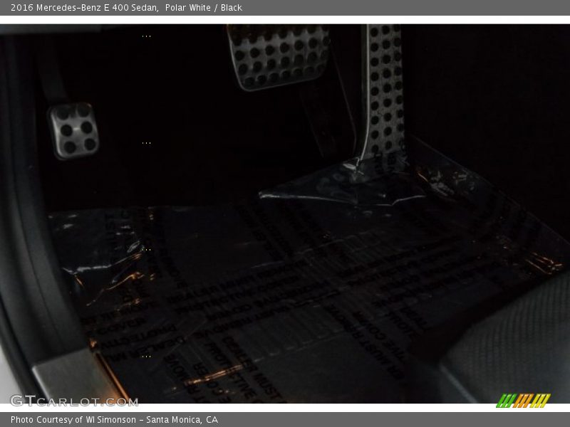Polar White / Black 2016 Mercedes-Benz E 400 Sedan