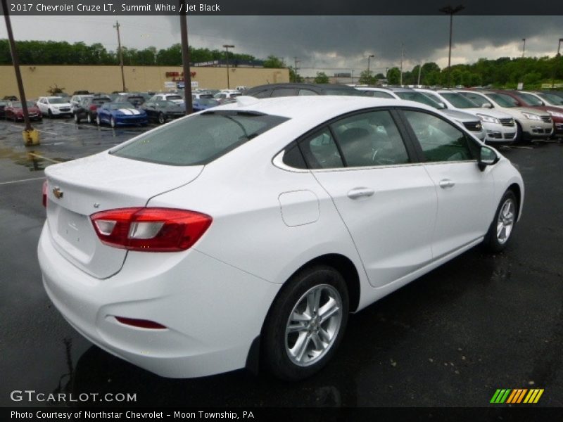 Summit White / Jet Black 2017 Chevrolet Cruze LT