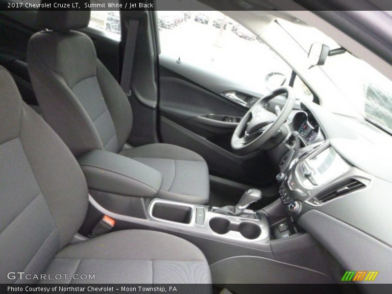 Summit White / Jet Black 2017 Chevrolet Cruze LT