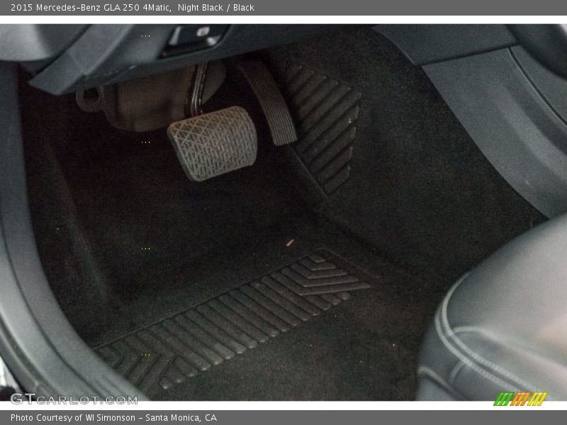 Night Black / Black 2015 Mercedes-Benz GLA 250 4Matic