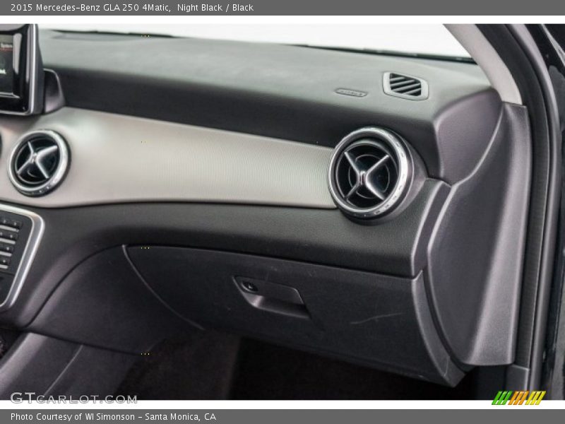 Night Black / Black 2015 Mercedes-Benz GLA 250 4Matic