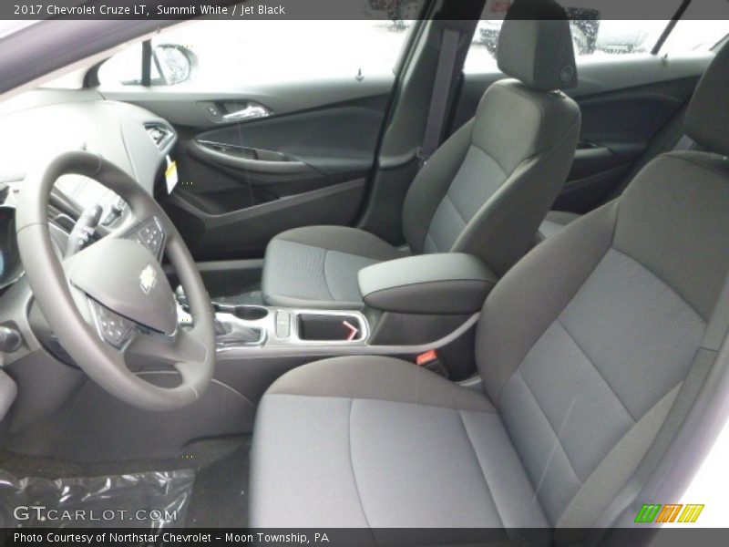 Summit White / Jet Black 2017 Chevrolet Cruze LT