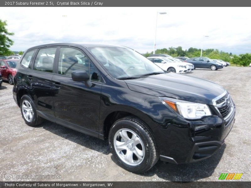 Crystal Black Silica / Gray 2017 Subaru Forester 2.5i