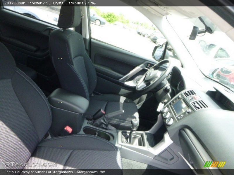 Crystal Black Silica / Gray 2017 Subaru Forester 2.5i