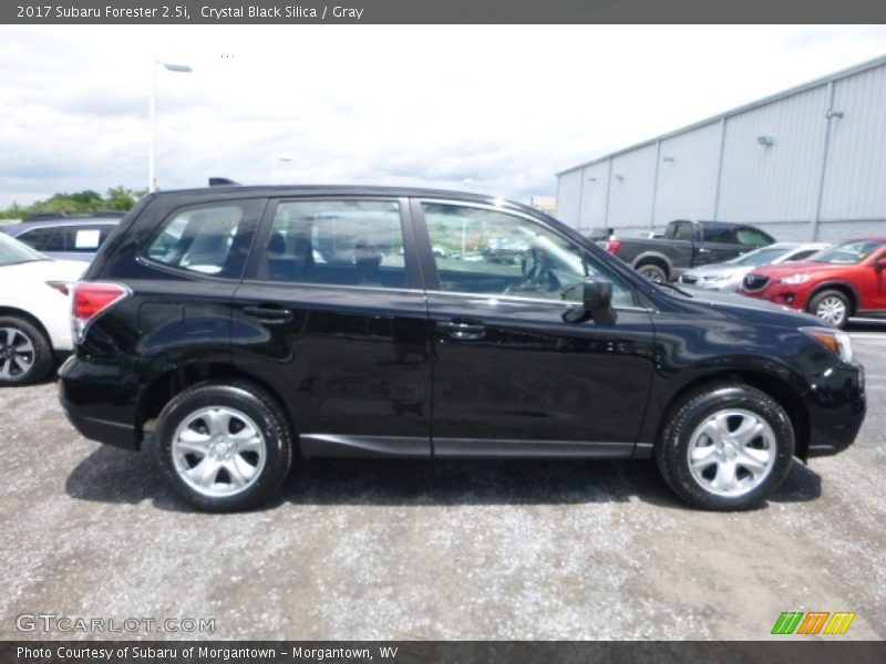 Crystal Black Silica / Gray 2017 Subaru Forester 2.5i