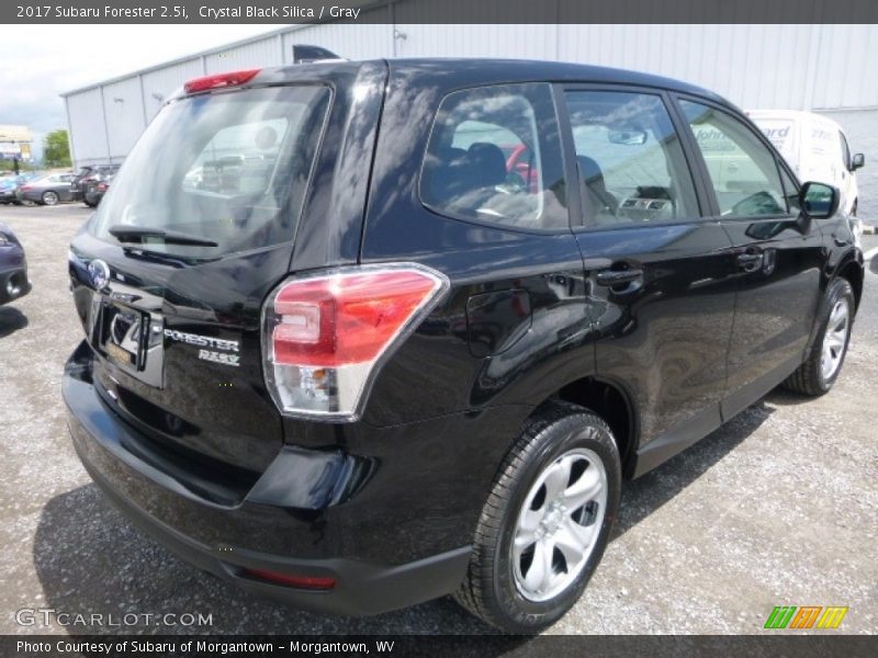 Crystal Black Silica / Gray 2017 Subaru Forester 2.5i