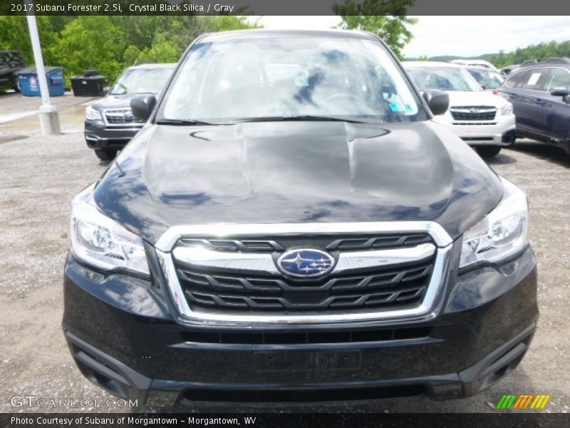 Crystal Black Silica / Gray 2017 Subaru Forester 2.5i