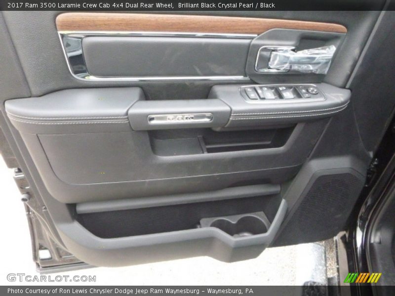 Brilliant Black Crystal Pearl / Black 2017 Ram 3500 Laramie Crew Cab 4x4 Dual Rear Wheel