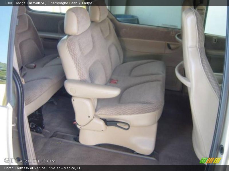 Champagne Pearl / Taupe 2000 Dodge Caravan SE