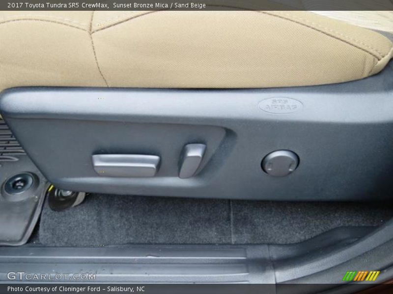 Sunset Bronze Mica / Sand Beige 2017 Toyota Tundra SR5 CrewMax