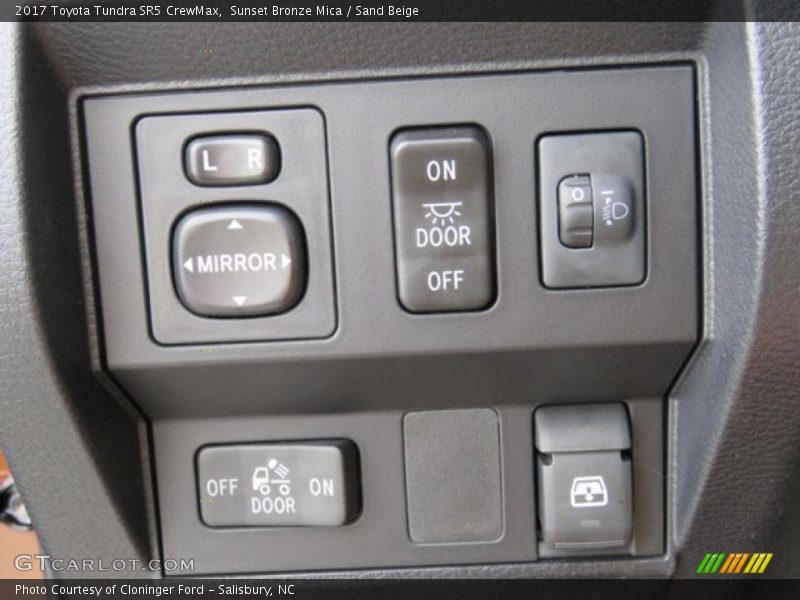 Sunset Bronze Mica / Sand Beige 2017 Toyota Tundra SR5 CrewMax