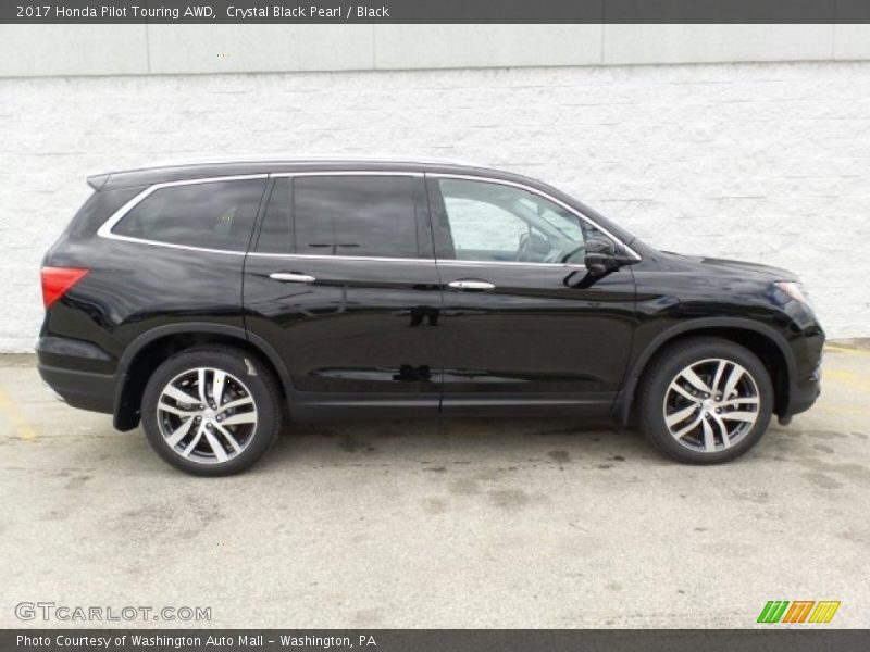 Crystal Black Pearl / Black 2017 Honda Pilot Touring AWD