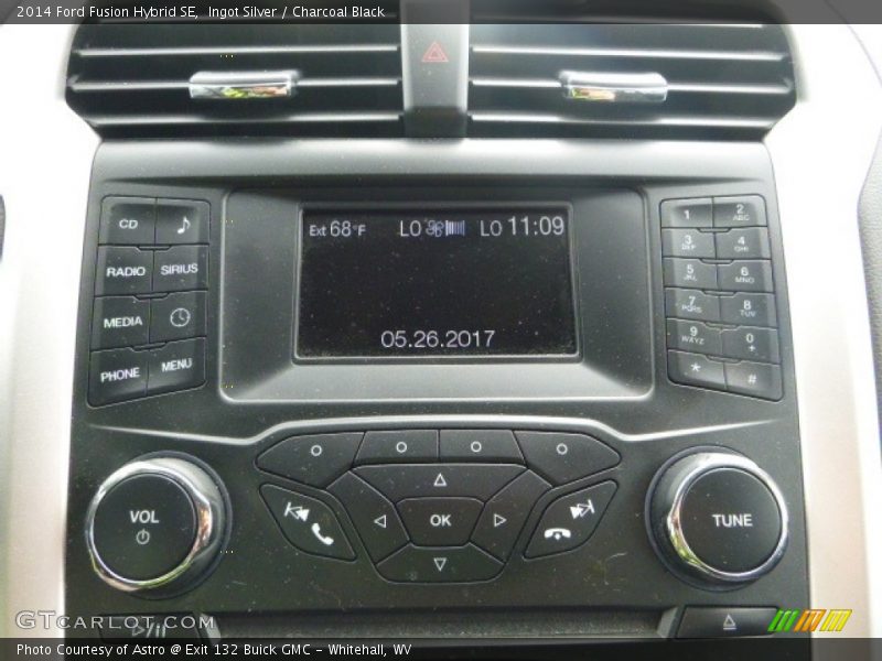 Ingot Silver / Charcoal Black 2014 Ford Fusion Hybrid SE