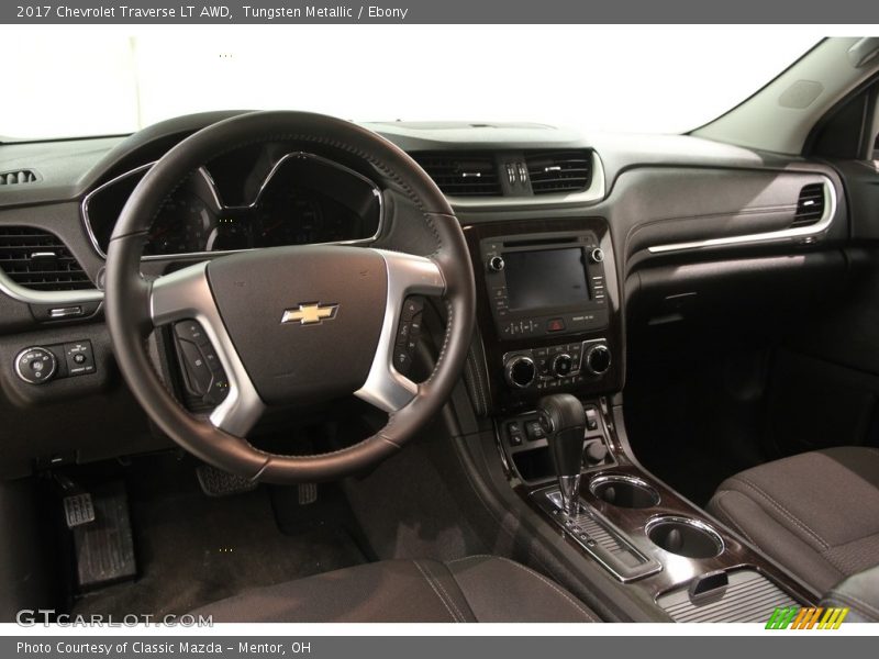 Tungsten Metallic / Ebony 2017 Chevrolet Traverse LT AWD